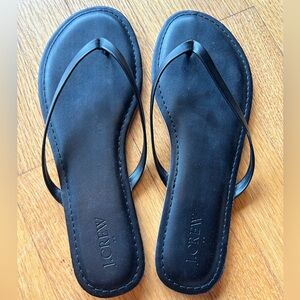 NEW W/O Tags J Crew (Size 8) Black Flip Flops